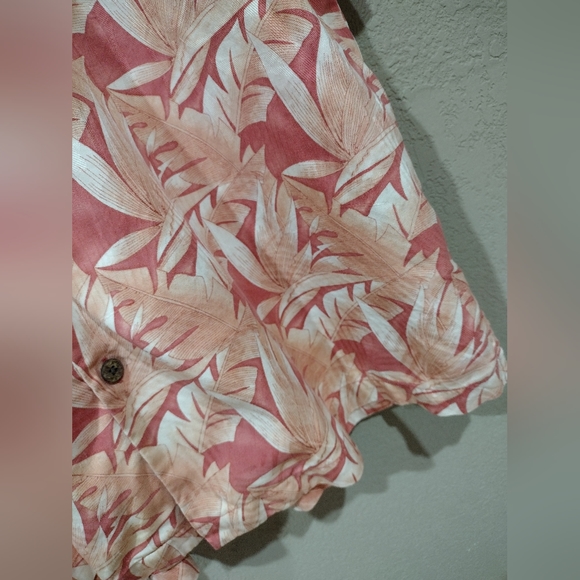 🪸 Tommy Bahama Hawaiian Vacation Peach Coral Leaf Printed Novelty Silk Shirt - Picture 3 of 6